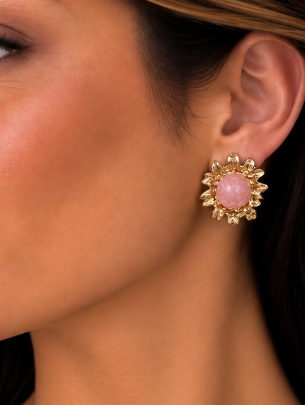 💎 Melody Pink Marbled Cabochon Gold Tone Floral Sunburst Stud Earrings NWOT